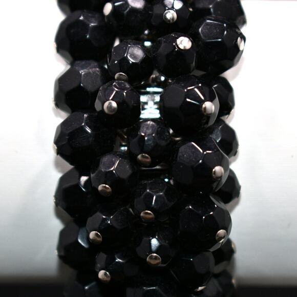 Vintage Black Beaded Cha Cha Bracelet, Silver Tone Expansion Bracelet, 6 1/2 In - Picture 3 of 9